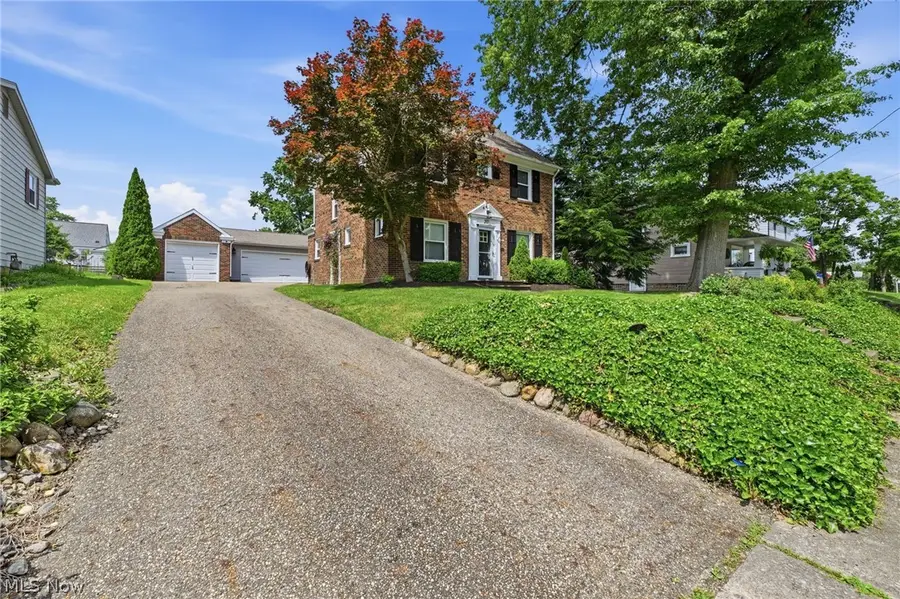 217 Cordelia Sw Street, North Canton, OH 44720 - #3