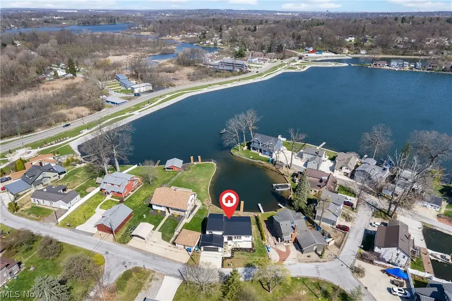 253 Aqua Boulevard, Portage Lakes, OH 44319 - #2