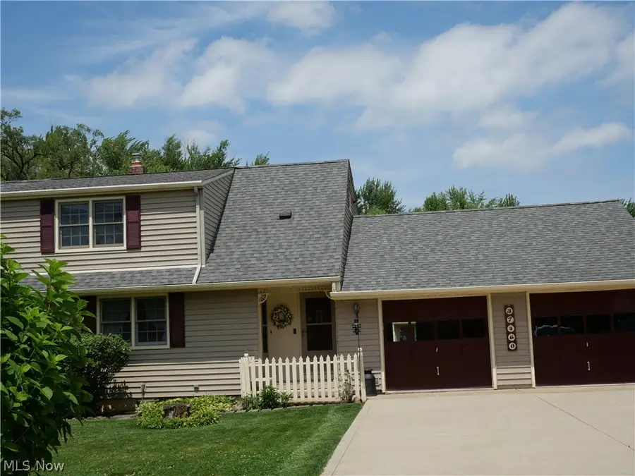37460 Giles Road, Grafton, OH 44044 - #2