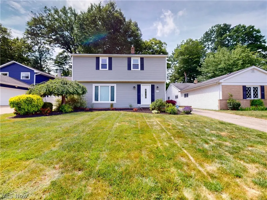 4792 Geraldine Road, Richmond Heights, OH 44143 - #2