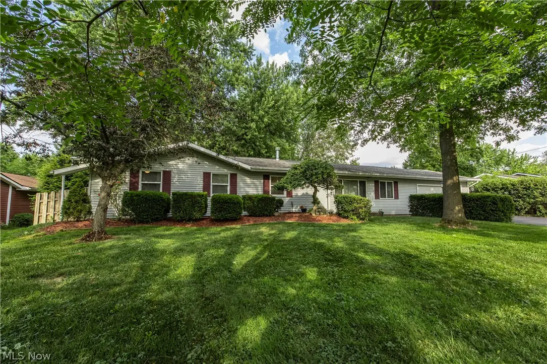 69 N Oakmont Drive, Northfield, OH 44067 - #1
