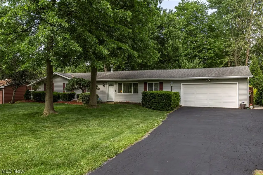 69 N Oakmont Drive, Northfield, OH 44067 - #2