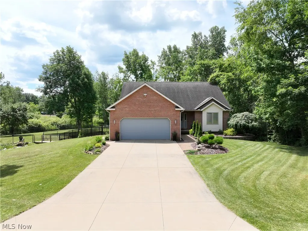 6476 Harbor Nw Drive, Canton, OH 44718 - #1