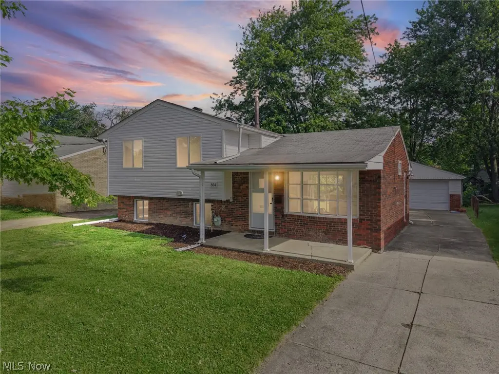 864 Wilder Avenue, Elyria, OH 44035 - #1