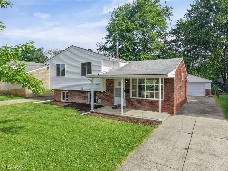 864 Wilder Avenue, Elyria, OH 44035 - #2