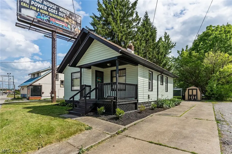 2232 Youngstown Se Road, Warren, OH 44484 - #2