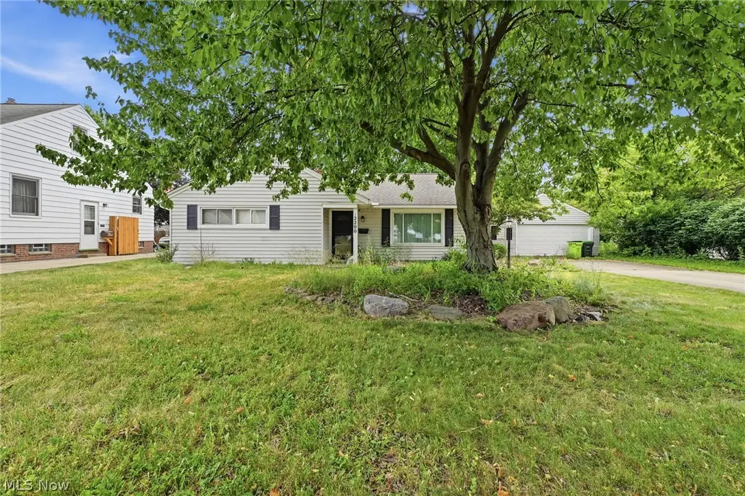 2200 Buena Vista Drive, Wickliffe, OH 44092 - #1