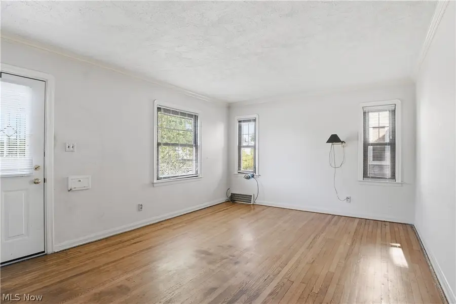 3101 Ralph Avenue, Cleveland, OH 44109 - #3