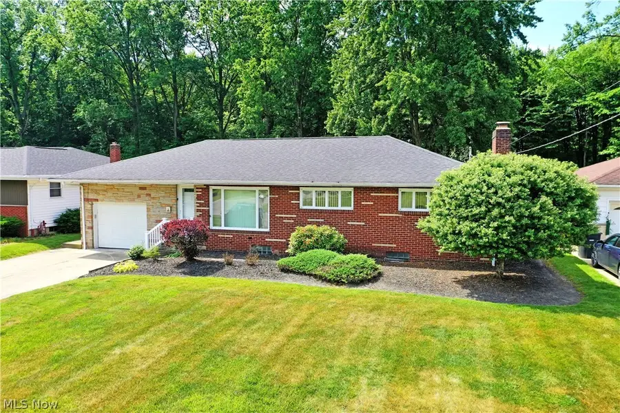 2909 Beal Nw Street, Warren, OH 44485 - #3