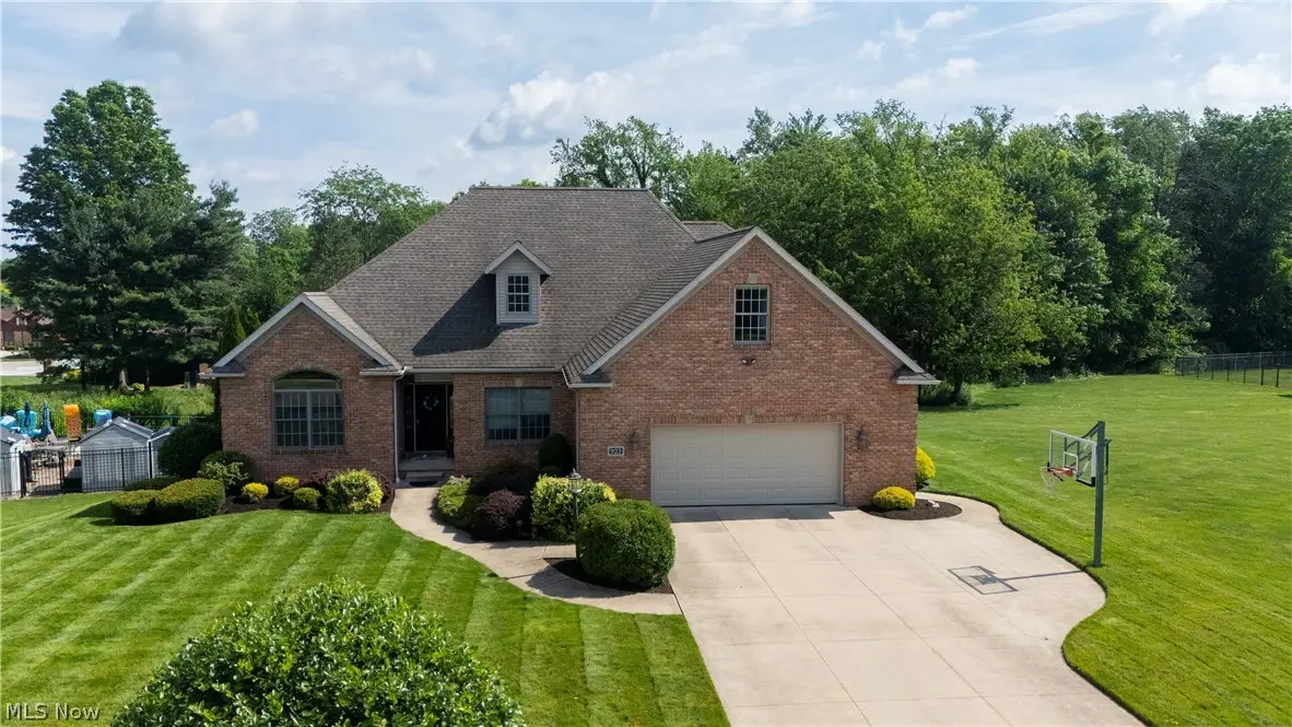 923 Mesa Verde Drive, Barberton, OH 44203 - #1