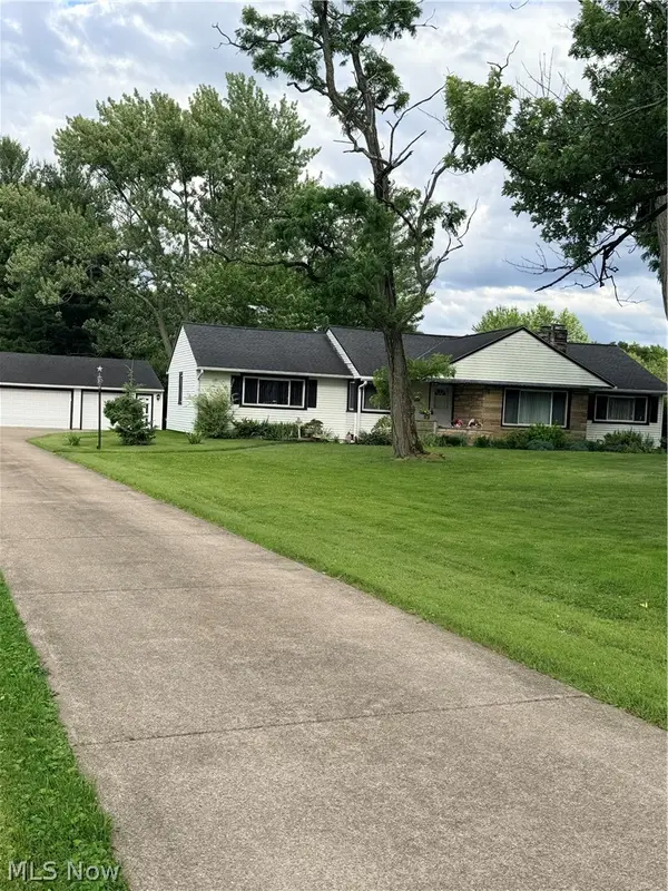 15381 Howe Road, Strongsville, OH 44136