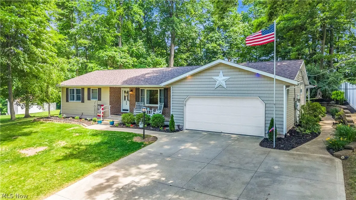 408 River Road, Canal Fulton, OH 44614 - #1