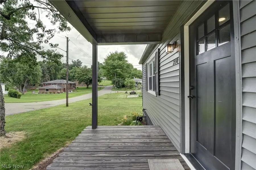 230 5th Sw Street, Sugarcreek, OH 44681 - #3