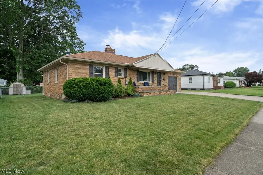 302 Homewood Avenue, Akron, OH 44312 - #3