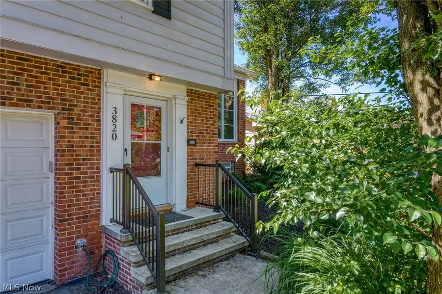 3820 Meadowbrook Boulevard, University Heights, OH 44118 - #3