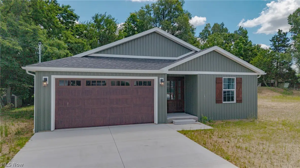 3010 9th Avenue, Vienna, WV 26105 - #1
