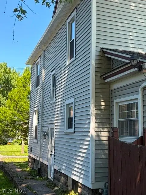 664 N Ellsworth Avenue, Salem, OH 44460 - #3