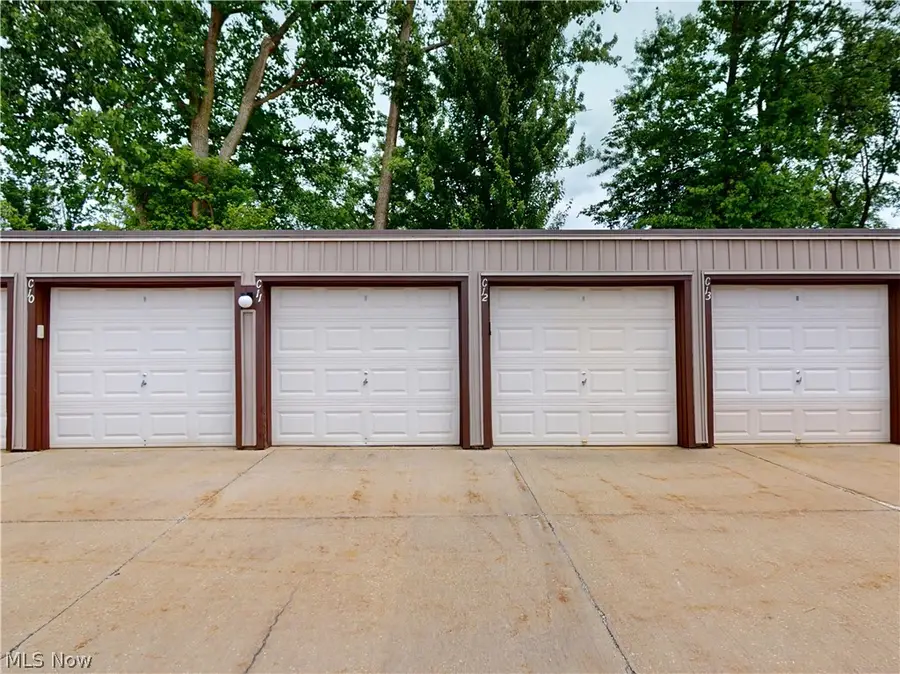 9510 Cove Drive #C 11, North Royalton, OH 44133 - #3