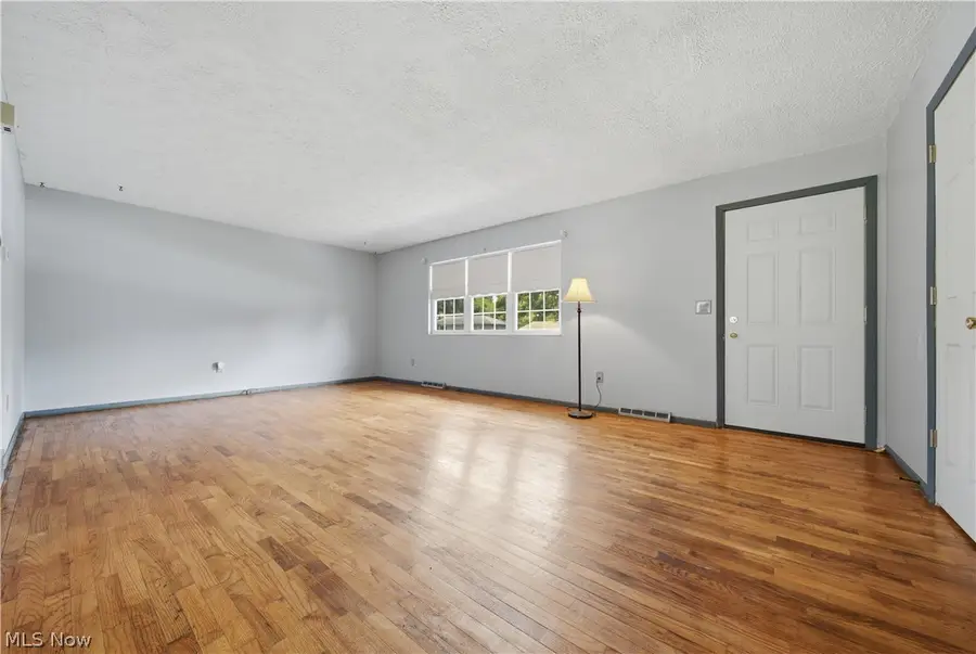 1819 Stonehenge Nw Avenue, Massillon, OH 44646 - #3