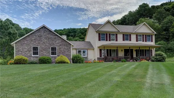 995 Clearview Se Drive, New Philadelphia, OH 44663