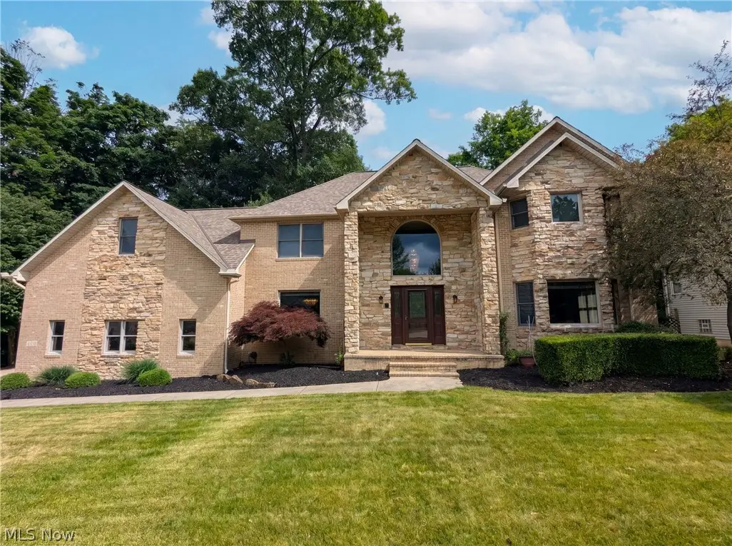 7550 James Drive, North Royalton, OH 44133 - #1