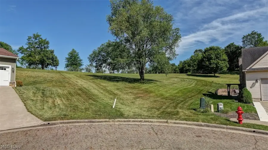 Briarwood Se Drive, New Philadelphia, OH 44663 - #2