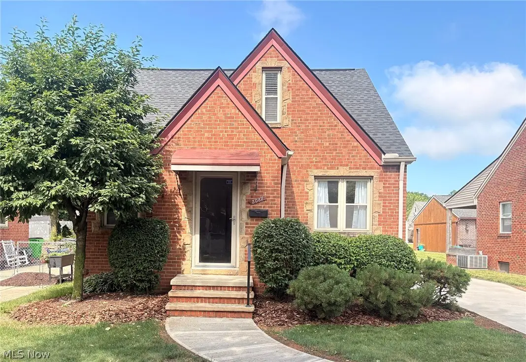 5082 W 5th Street, Brooklyn Heights, OH 44131 - #1