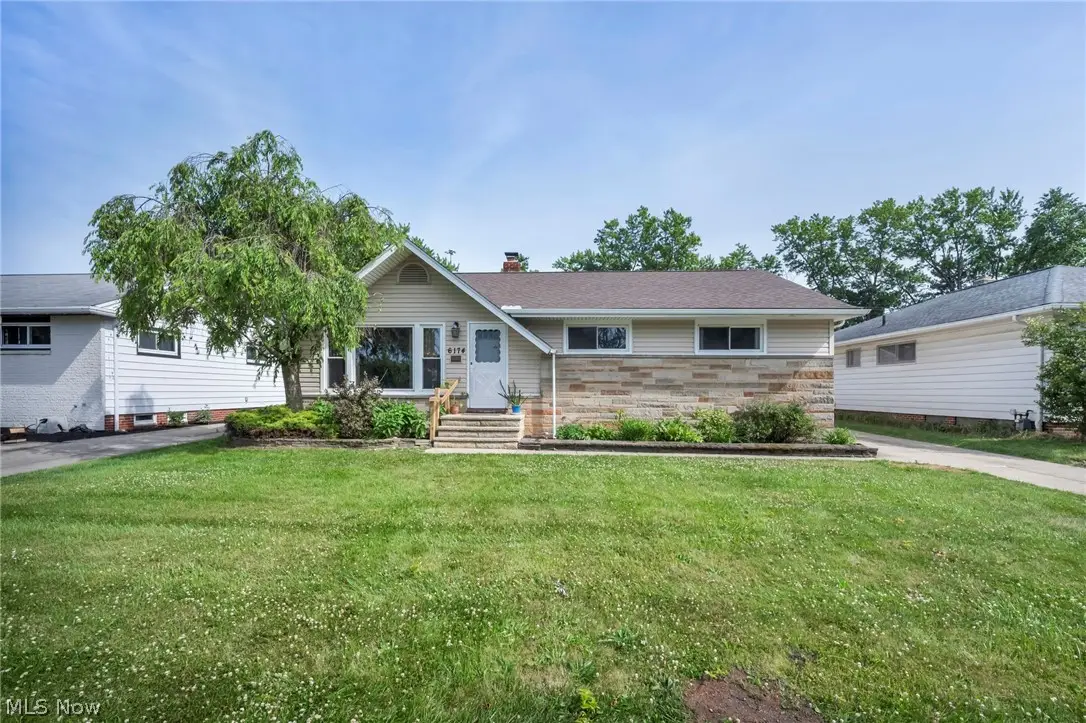 6174 Westerham Road, Mayfield Heights, OH 44124 - #1