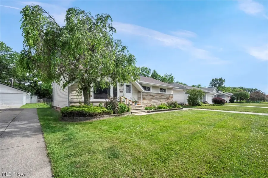 6174 Westerham Road, Mayfield Heights, OH 44124 - #2