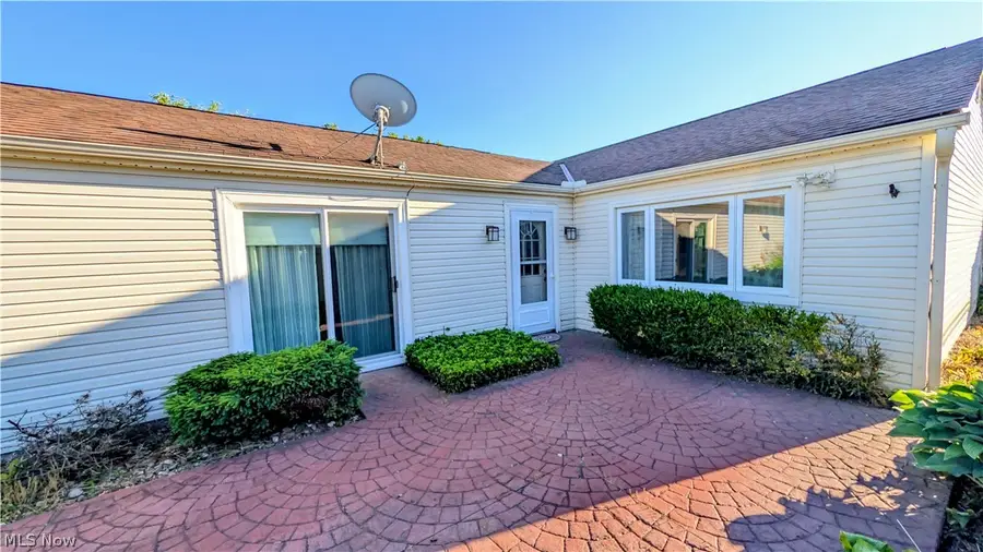 4842 Red Pine Way, North Ridgeville, OH 44039 - #3