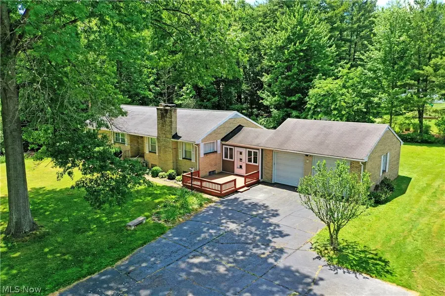 2141 North Ne Road, Warren, OH 44483 - #2