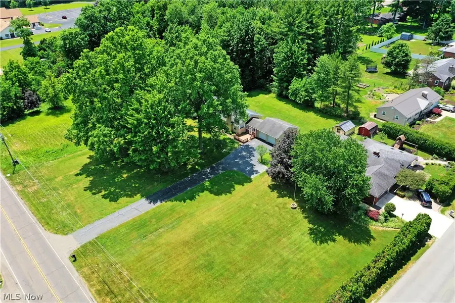 2141 North Ne Road, Warren, OH 44483 - #3