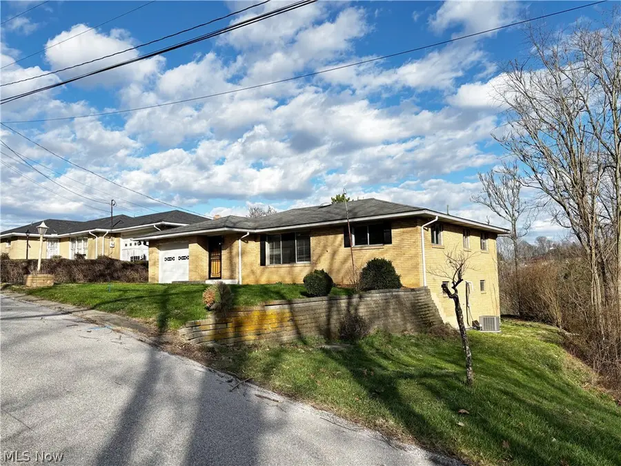137 Clay Street, Weirton, WV 26062 - #2