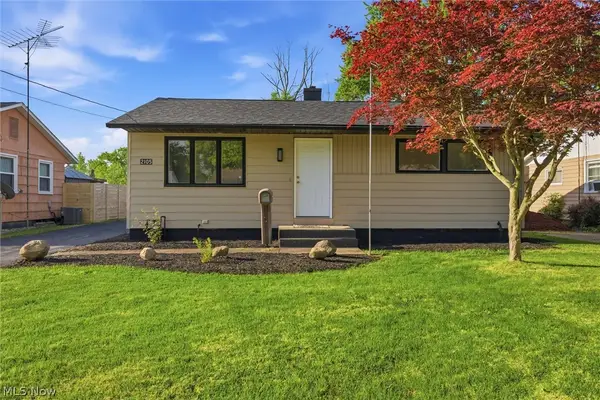2105 Stewart Nw Drive, Warren, OH 44485