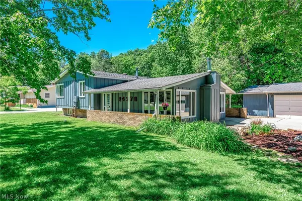 24270 Forestview Drive, Columbia Station, OH 44028