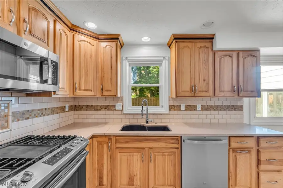 20685 Chestnut Drive, Strongsville, OH 44149 - #3