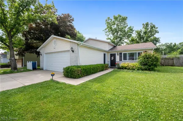 1004 Plymouth Drive, Grafton, OH 44044