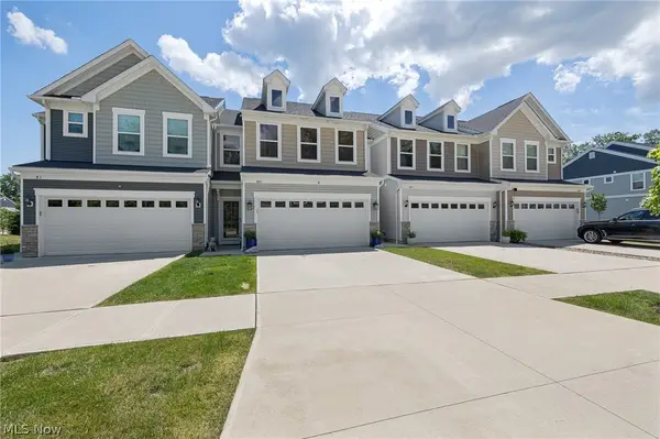 841 S Parkside Drive, Westlake, OH 44145