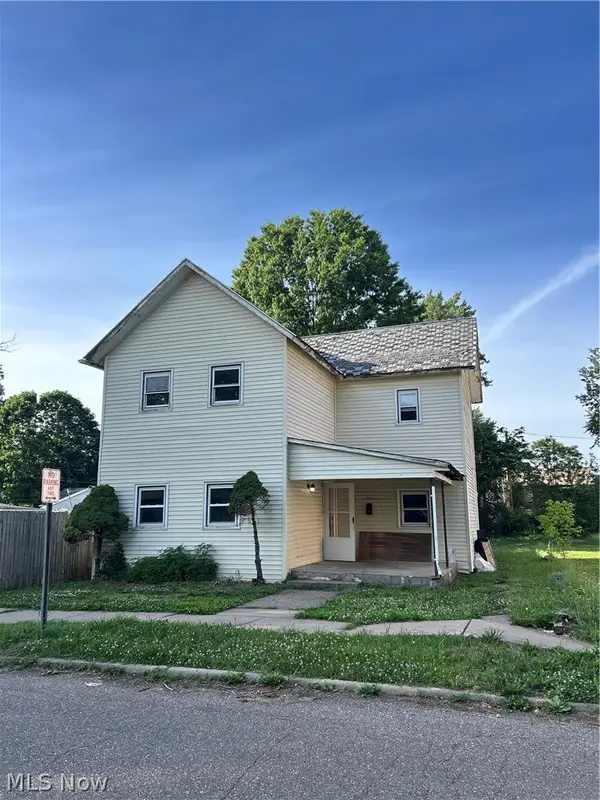 341 Saint Clair Sw Avenue, New Philadelphia, OH 44663