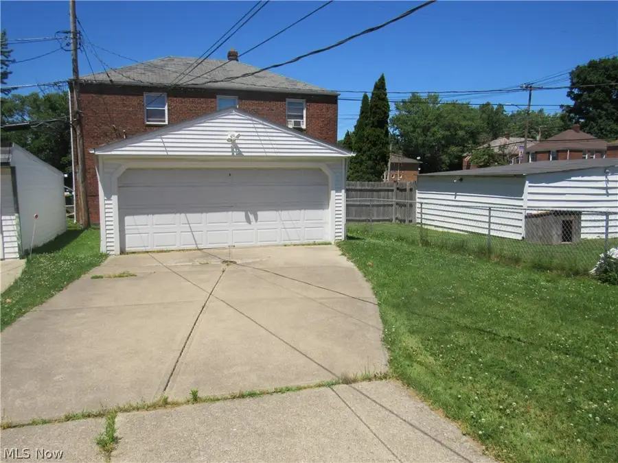 22131 S Lakeshore Drive, Euclid, OH 44123 - #2