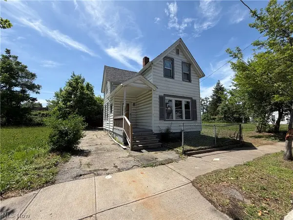 1052 E 72nd Street, Cleveland, OH 44103