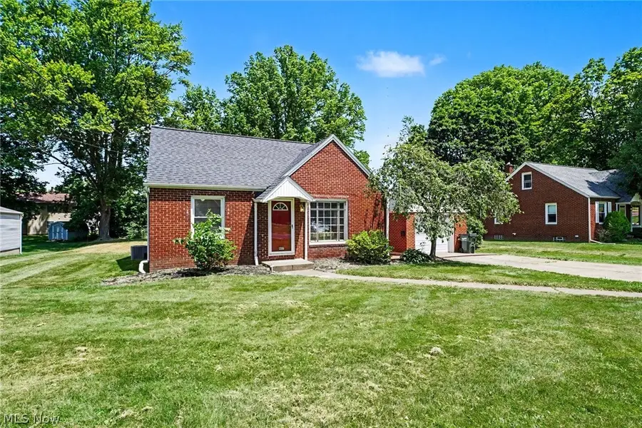 4627 20th Nw Street, Canton, OH 44708 - #3