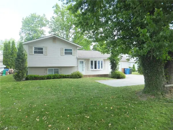 4641 E Lake Road, Sheffield Lake, OH 44054