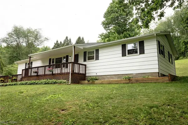 5050 Westbrook Se Street, Magnolia, OH 44643