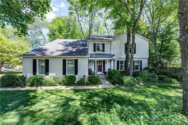 587 Red Rock Drive, Wadsworth, OH 44281