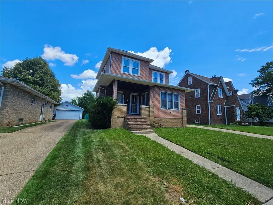 875 E 236th Street, Euclid, OH 44123 - #3
