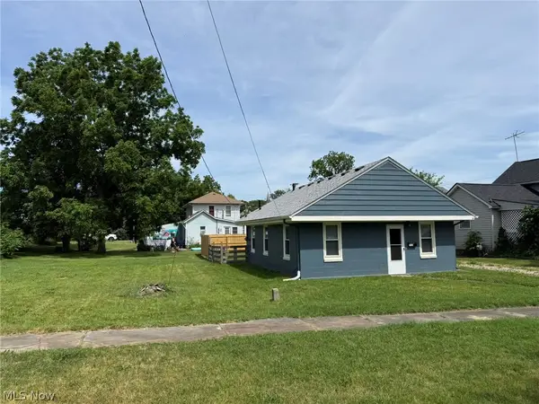 725 Perry Street, Vermilion, OH 44089