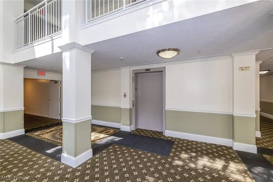 23004 Chandlers Lane #220, Olmsted Falls, OH 44138 - #3