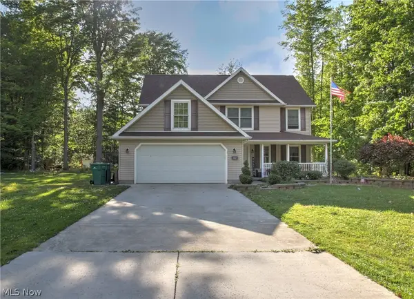 2157 Flame Lake Drive, Roaming Shores, OH 44084