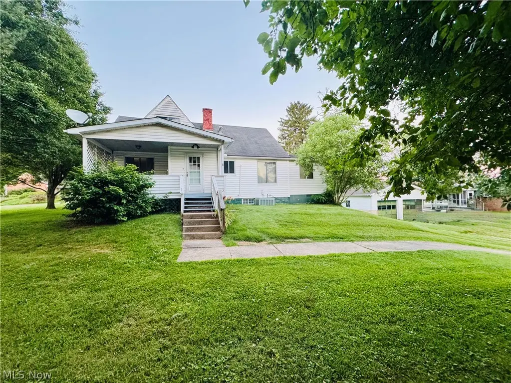956 Braun Road, Belpre, OH 45714 - #1